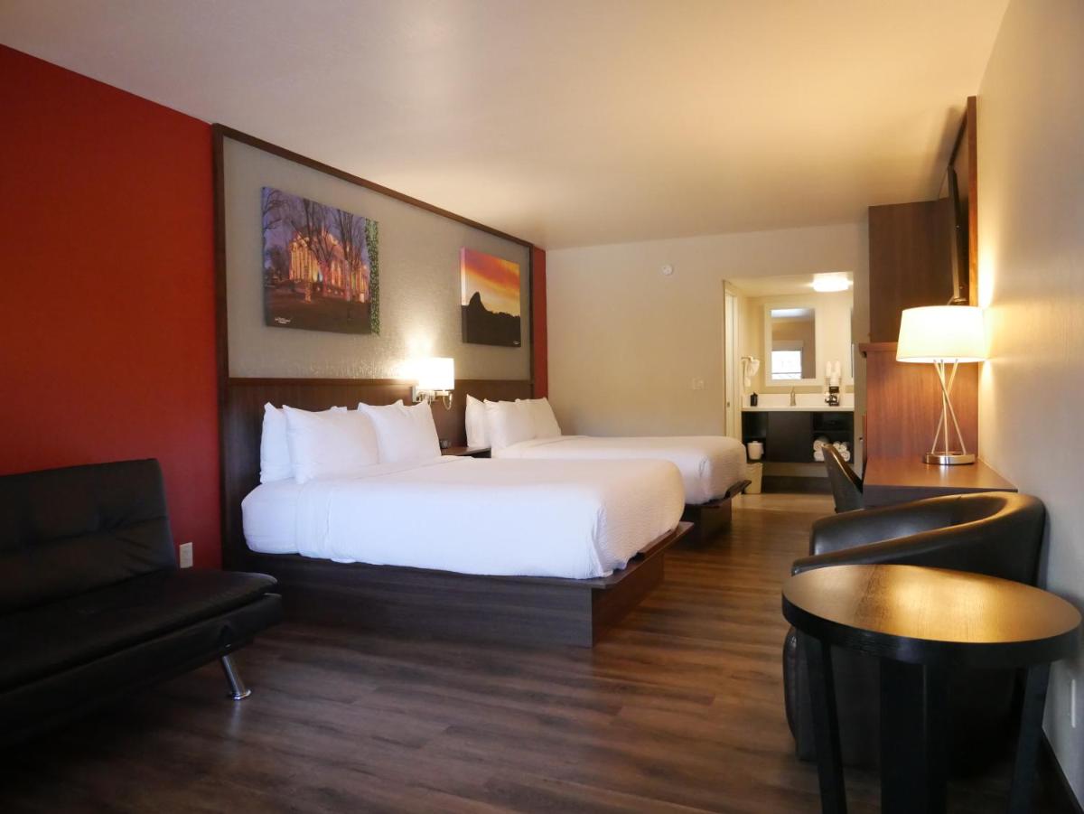 Days Inn Ponderosa Pines - image 5