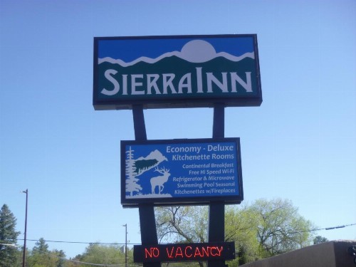 Sierra Inn - image 37