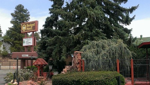Sierra Inn - image 9
