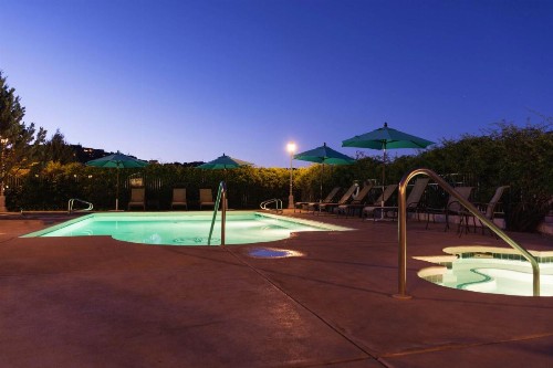 Forest Villas Hotel - image 2