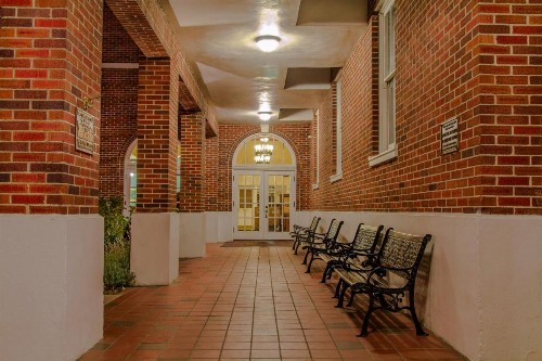 Hassayampa Inn - image 6
