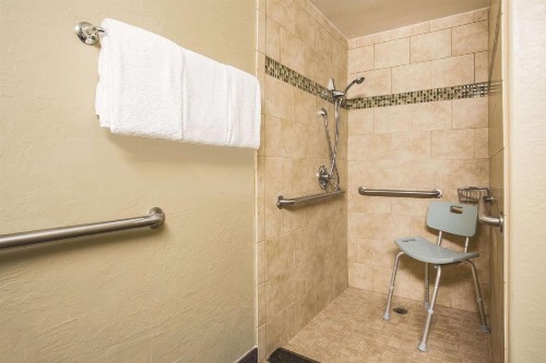 La Quinta by Wyndham Conference Center Prescott - image 28