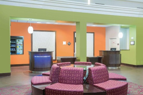 La Quinta by Wyndham Conference Center Prescott - image 35