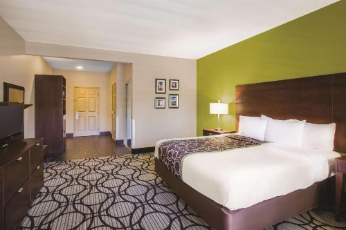 La Quinta by Wyndham Conference Center Prescott - image 7