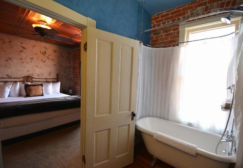 Grand Highland Hotel - image 21