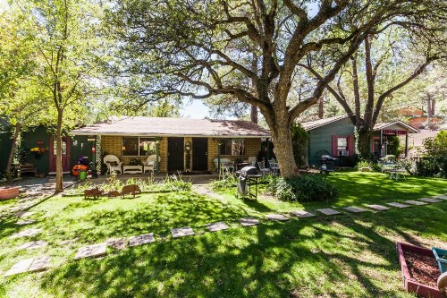 Apple Creek Cottages - image 19
