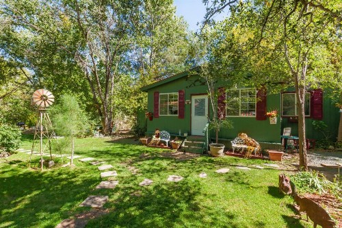 Apple Creek Cottages - image 22