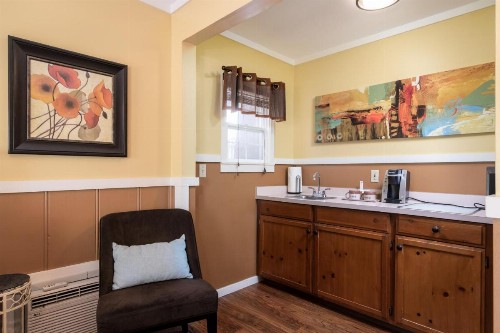 Prescott Pines Inn Bed and Breakfast - image 20