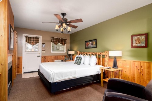 Prescott Pines Inn Bed and Breakfast - image 23