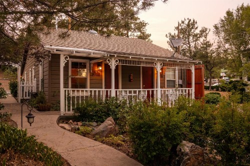 Prescott Pines Inn Bed and Breakfast - image 30
