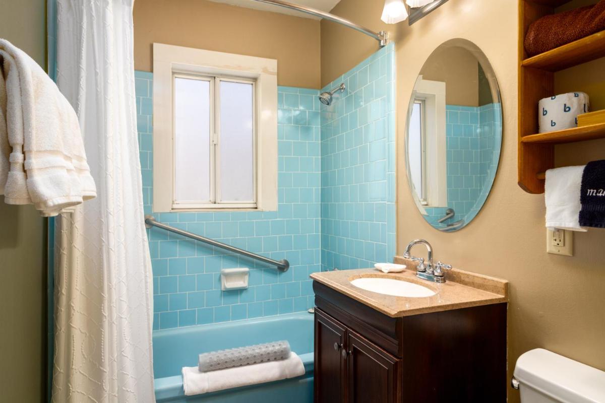 Prescott Pines Inn Bed and Breakfast - image 7