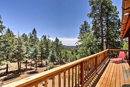 Cozy Prescott Forest Cabin 8.5 Miles to Downtown!