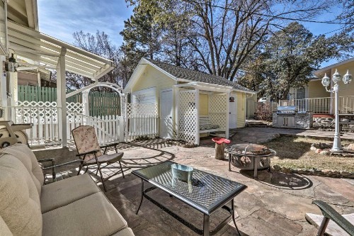 Chic Prescott Cottage with Outdoor Entertaining Area - image 4