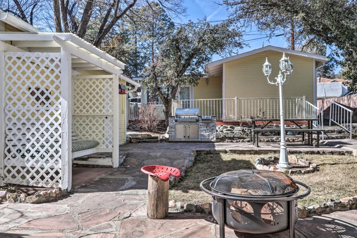 Chic Prescott Cottage with Outdoor Entertaining Area - image 6