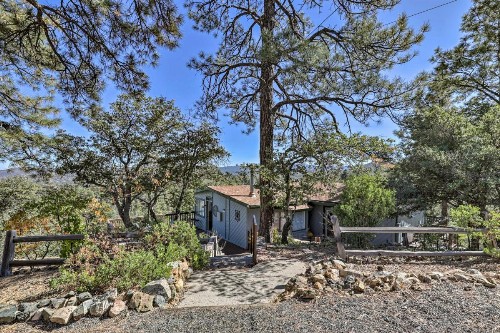 Prescott Cabin with Deck and Mtn Views 4 Mi Downtown! - image 7