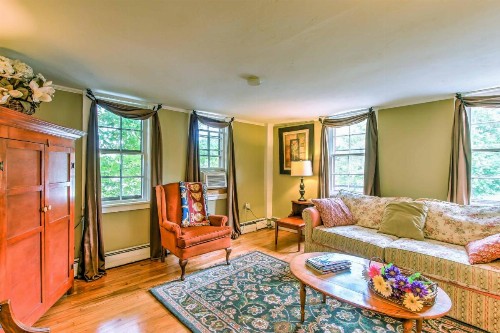 ‘Stagecoach Inn’-Historic Home w/Patio by Casinos! - image 6