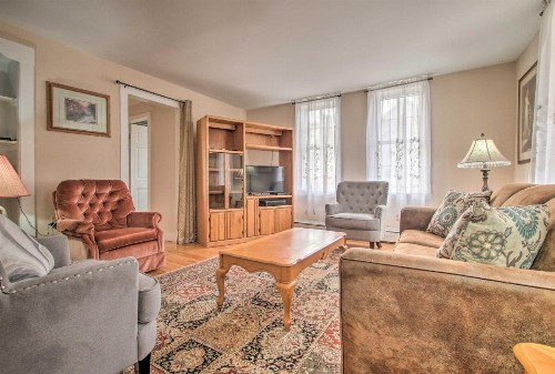Pet-Friendly Historic Preston Home Near Casinos! - image 8