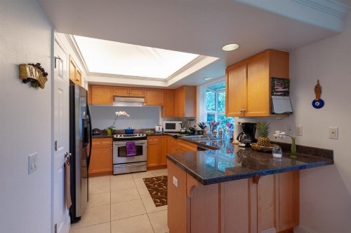 Villas of Kamalii 37-stately townhouse with AC by golf with pool BBQ hot tub - image 7