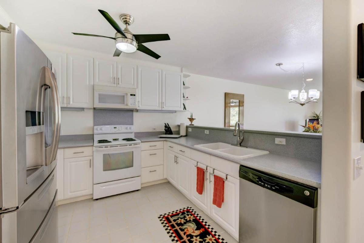 Emmalani Court #525 condo - image 7