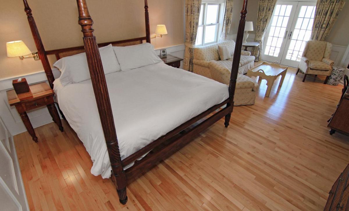Anchor Inn Beach House - image 2