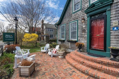 Snug Cottage - image 36
