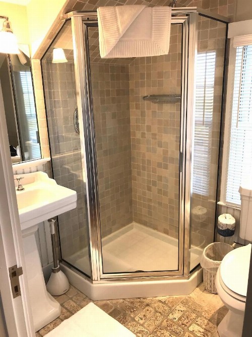 Revere Guest House - image 18