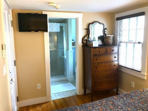 Revere Guest House - image 24