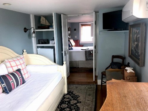 Revere Guest House - image 25