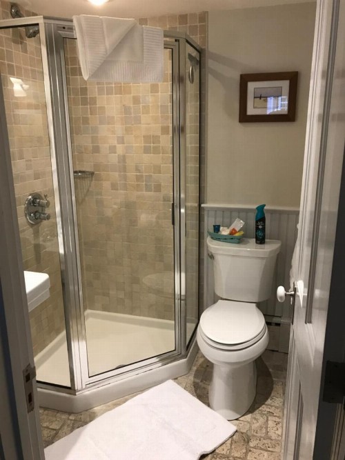 Revere Guest House - image 6