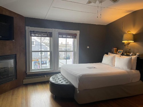 Somerset House Inn - image 10