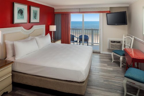Surfside Hotel and Suites - image 14