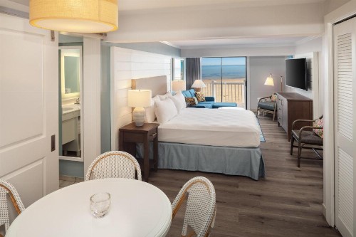 Surfside Hotel and Suites - image 19