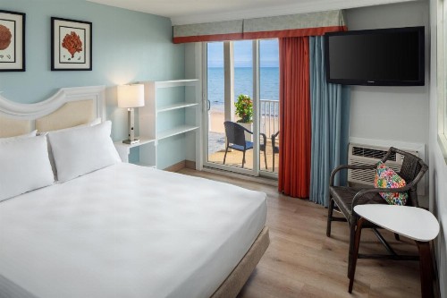 Surfside Hotel and Suites - image 2