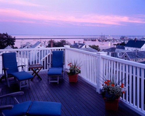 Benchmark Inn - image 3