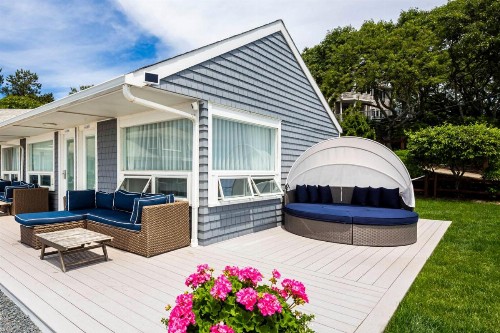 Breakwater Hotel - image 27