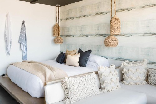 AWOL Hotel - image 10