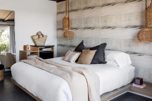 AWOL Hotel - image 21