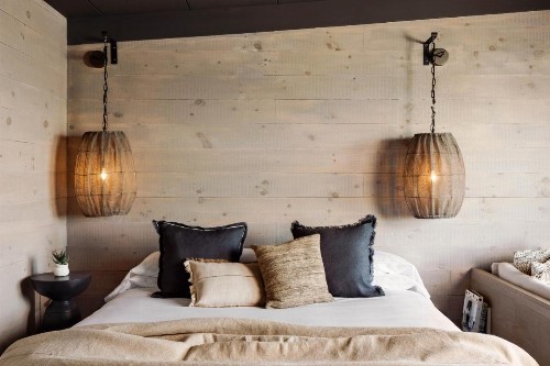 AWOL Hotel - image 23
