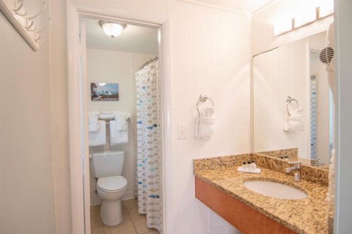 Cape Colony Inn - image 40