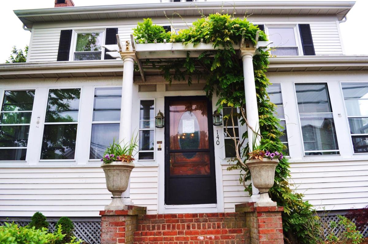 The John Randall House - image 2