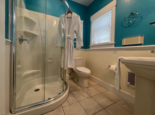 Lotus Guest House - image 32