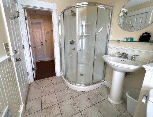 Lotus Guest House - image 40