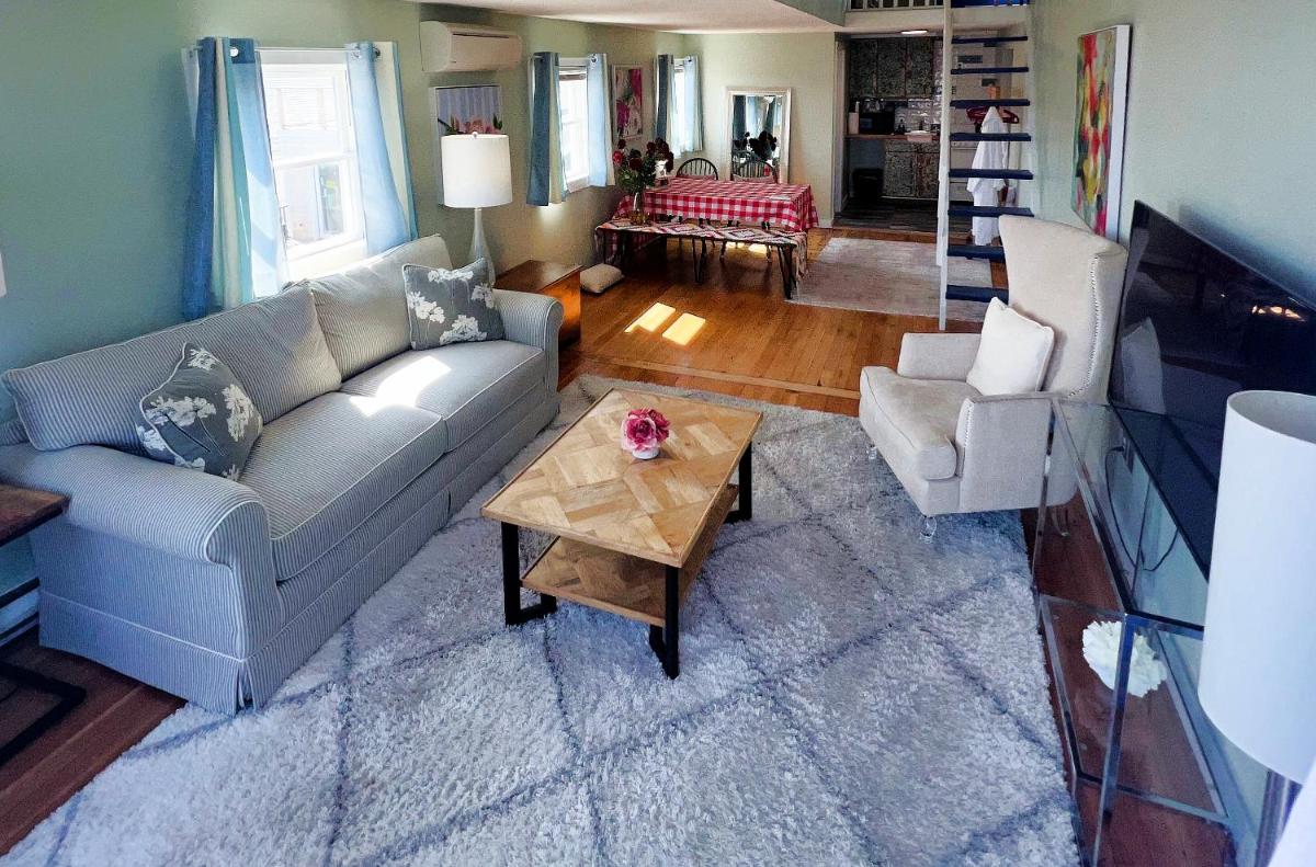 Lotus Guest House - image 7