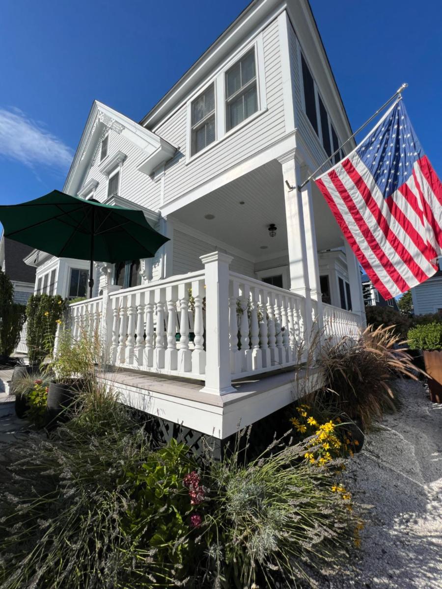 White Porch Inn - image 2