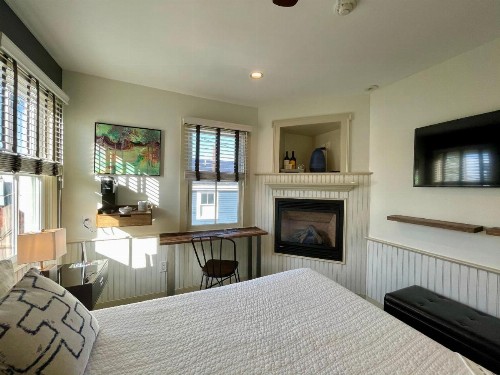 White Porch Inn - image 9