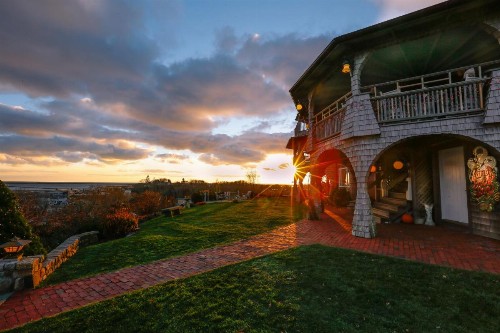 Lands End Inn - Adults Only - image 3