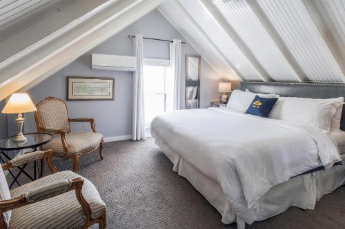 Queen Vic Guest House - image 3