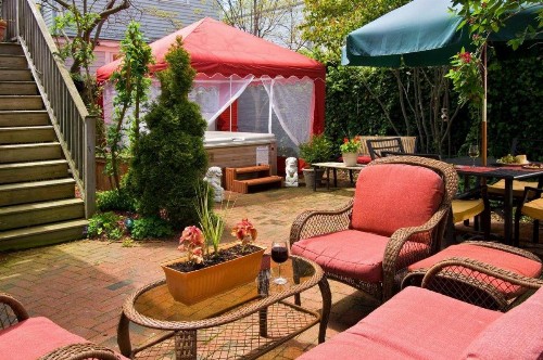 Queen Vic Guest House - image 9