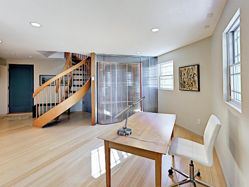 Iconic West End Home Home - image 11