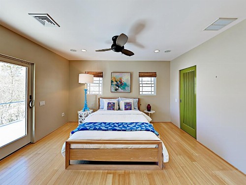 Iconic West End Home Home - image 7
